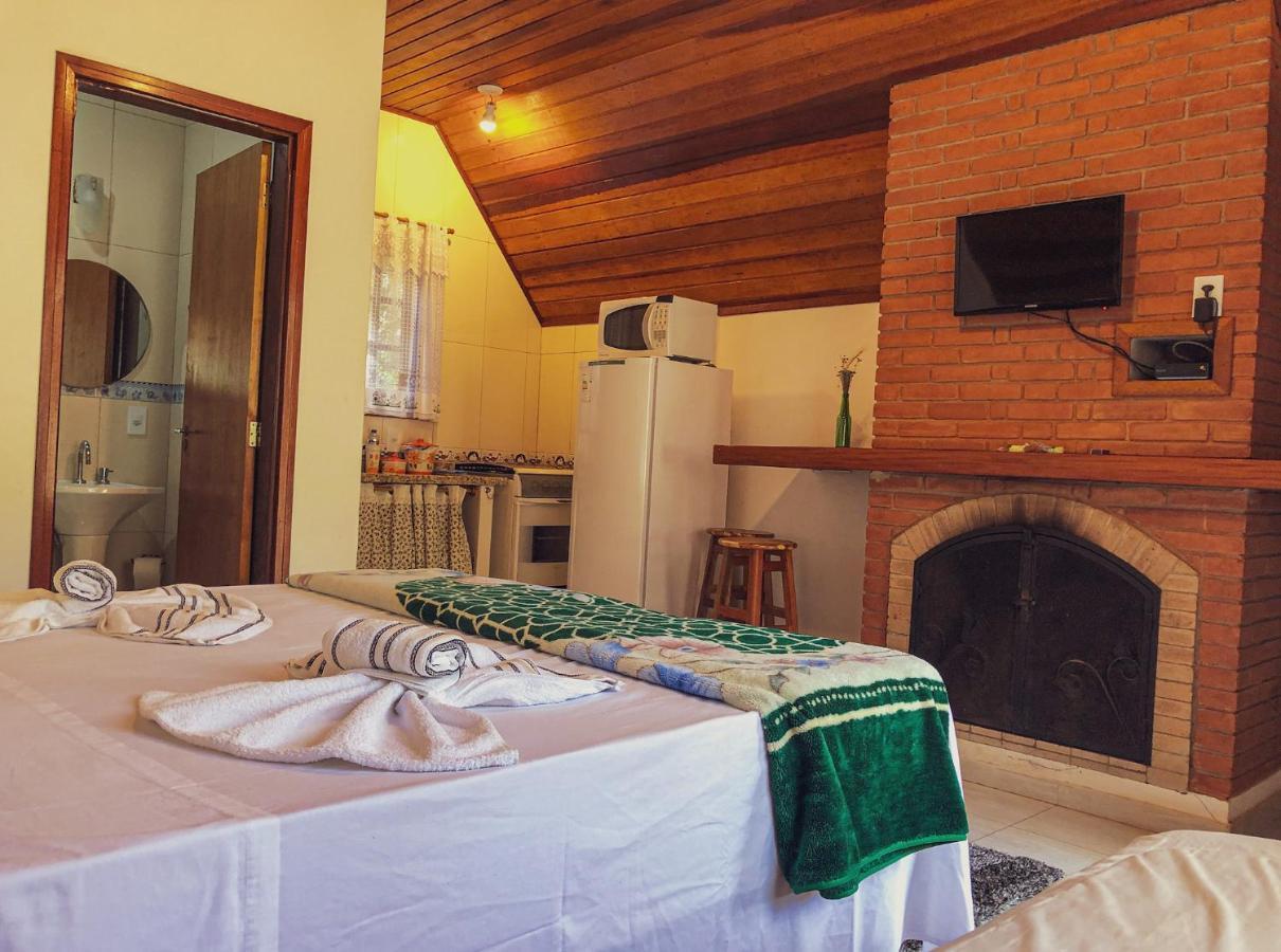 Pousada Vila Lubia - Chalés Monte Verde Extérieur photo
